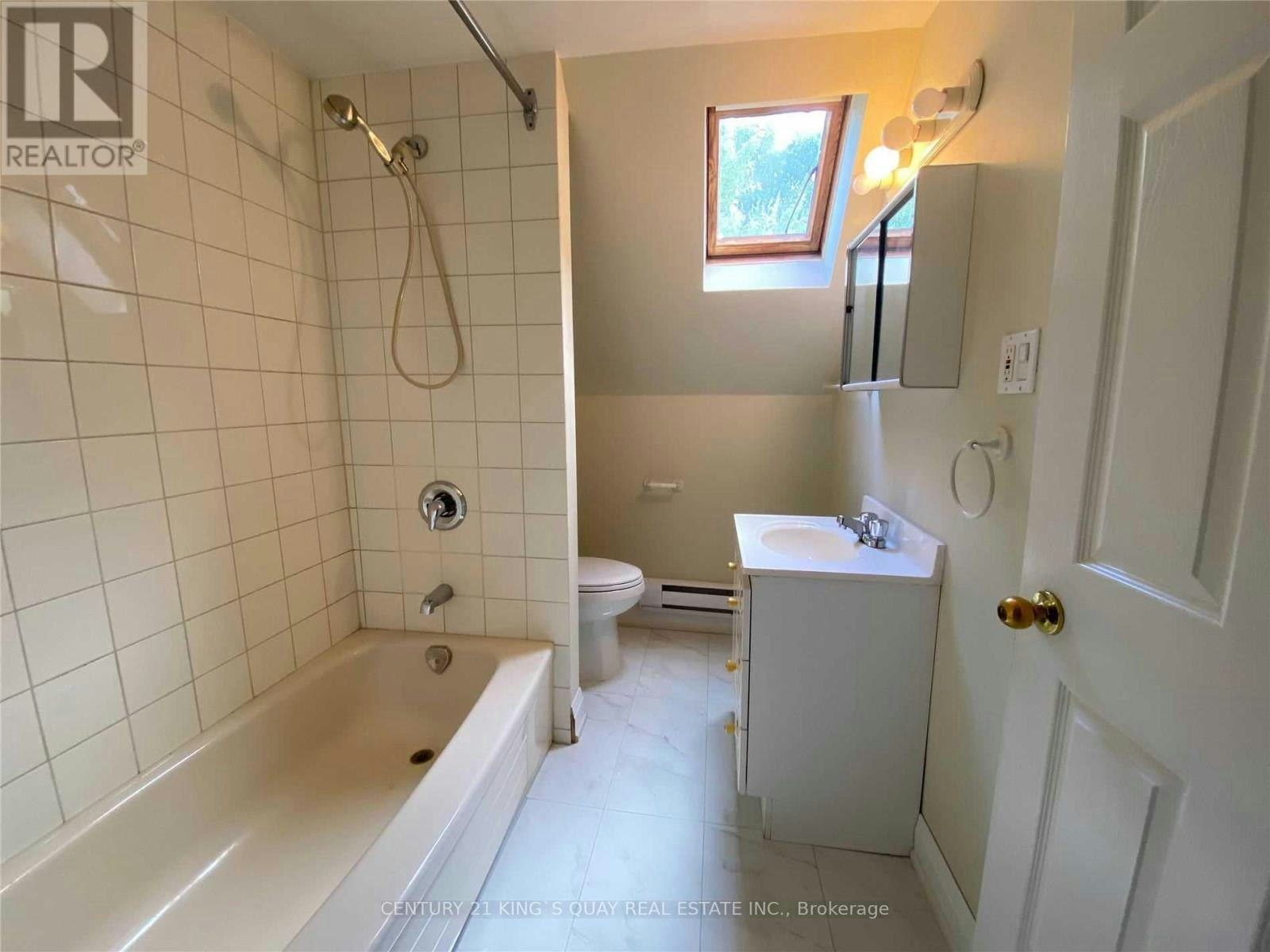 3RD FLR-154 Sorauren Avenue, Toronto, ON, M6R 2E5 - 10