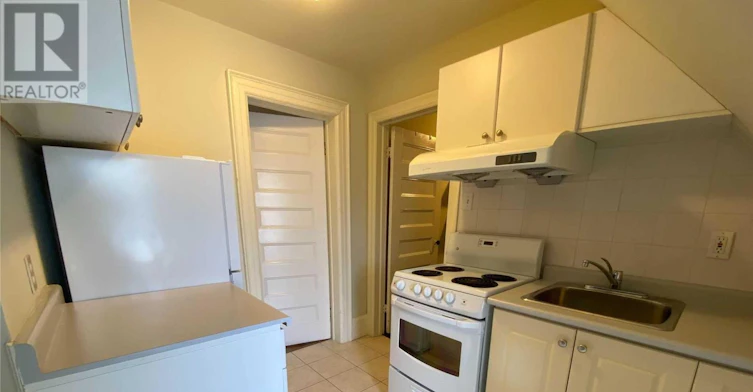 3RD FLR-154 Sorauren Avenue, Toronto, ON, M6R 2E5 - 3