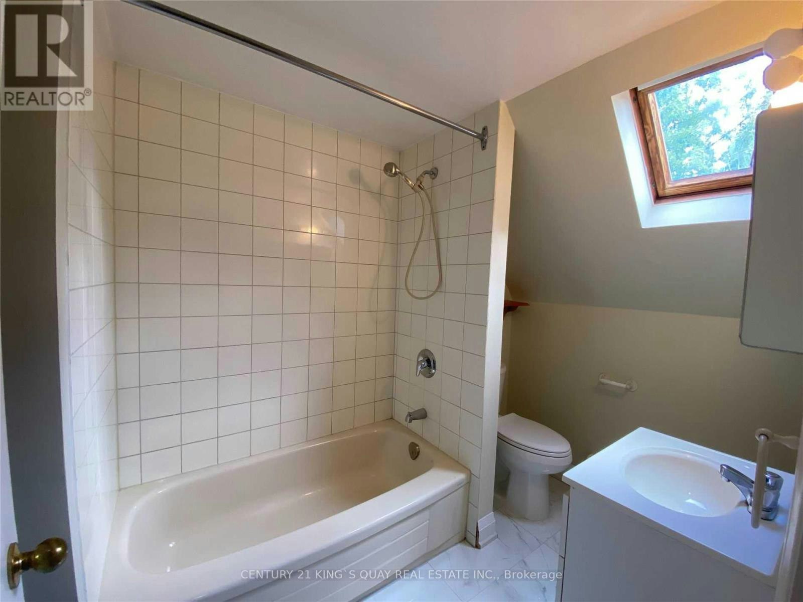 3RD FLR-154 Sorauren Avenue, Toronto, ON, M6R 2E5 - 9