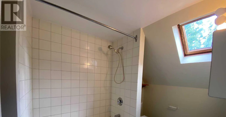 3RD FLR-154 Sorauren Avenue, Toronto, ON, M6R 2E5 - 9