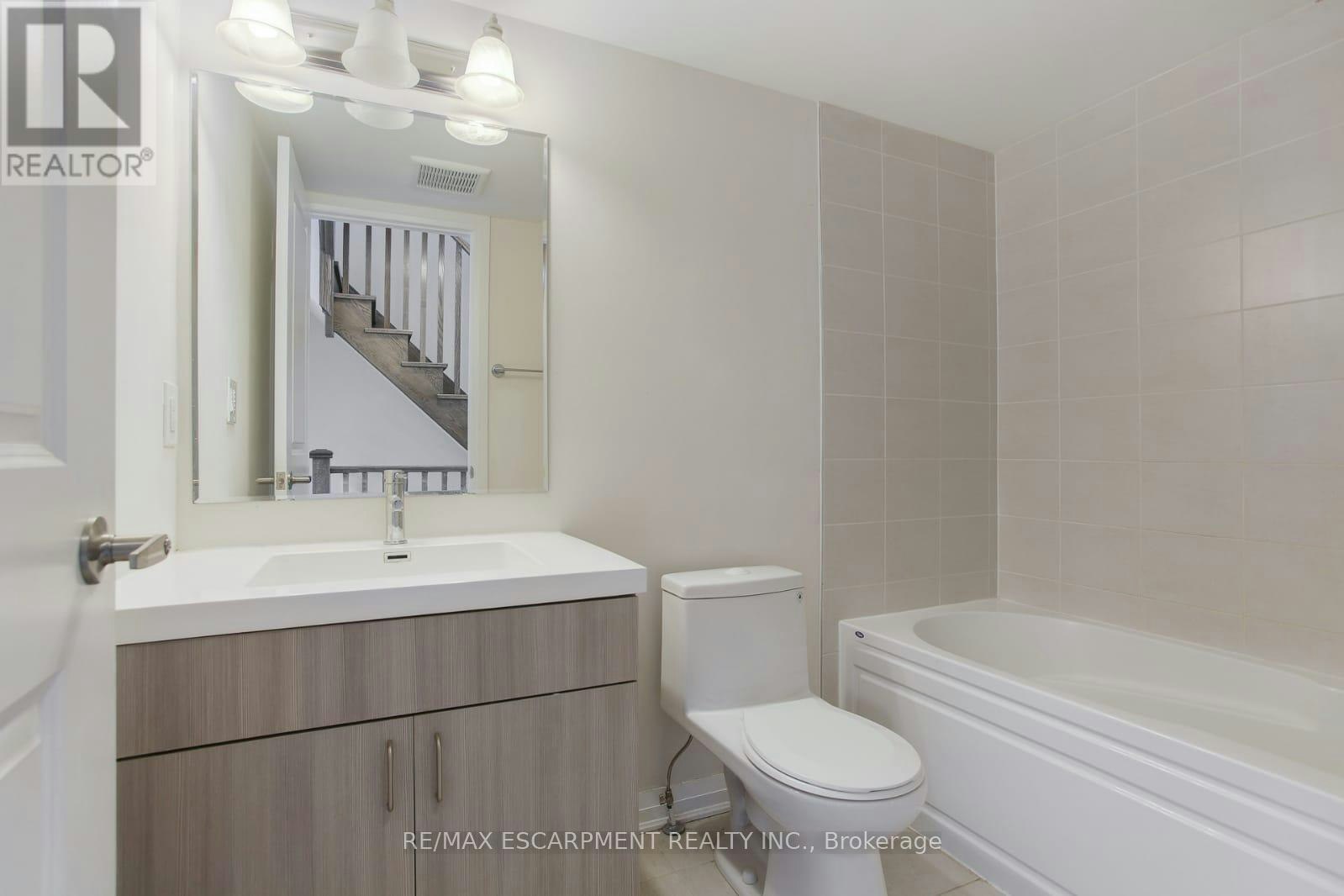 2-130 Frederick Tisdale Drive, Toronto, ON, M3K 0A5 - 11