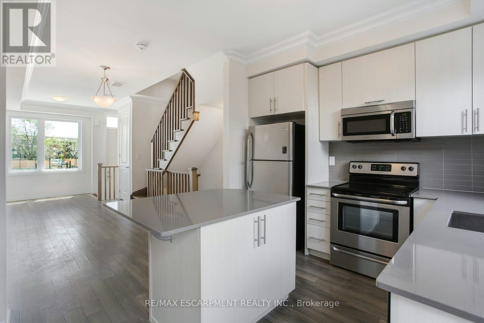 2-130 Frederick Tisdale Drive, Toronto, ON, M3K 0A5 - 7