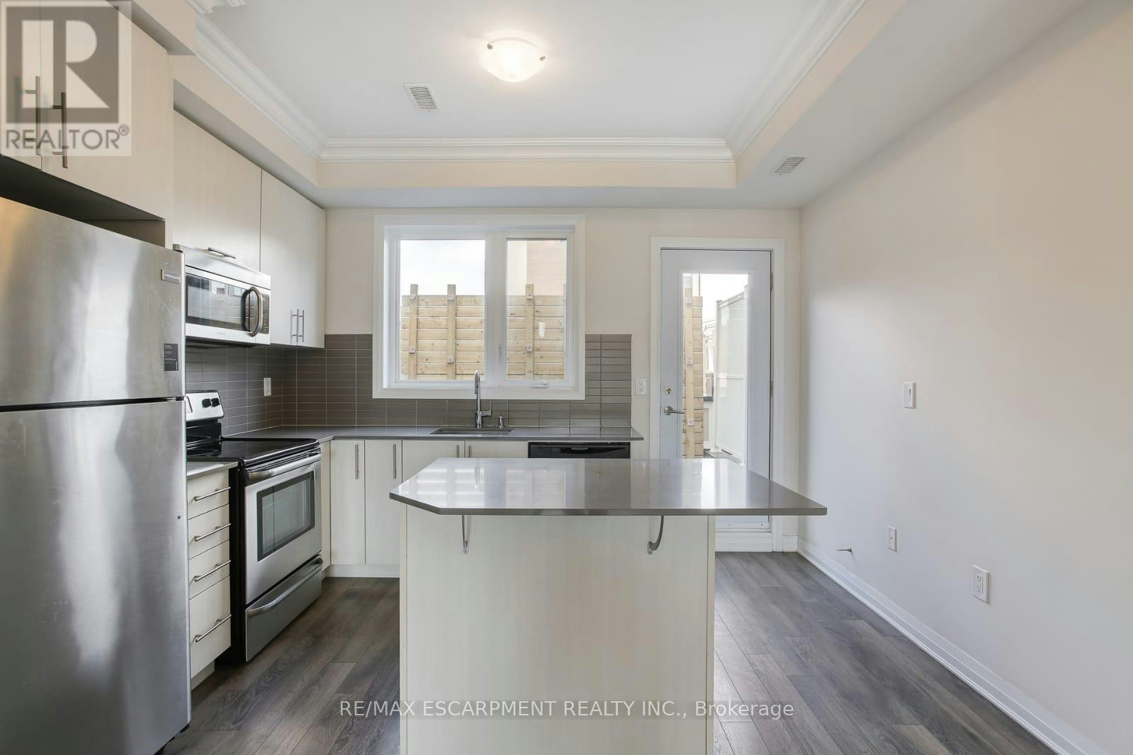 2-130 Frederick Tisdale Drive, Toronto, ON, M3K 0A5 - 5