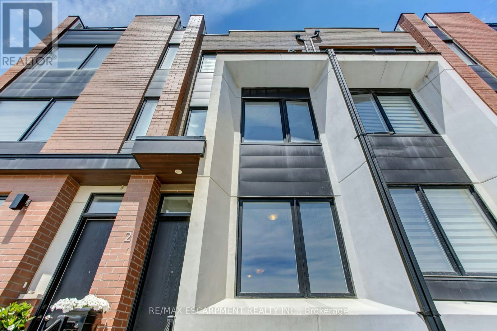 2-130 Frederick Tisdale Drive, Toronto, ON, M3K 0A5
