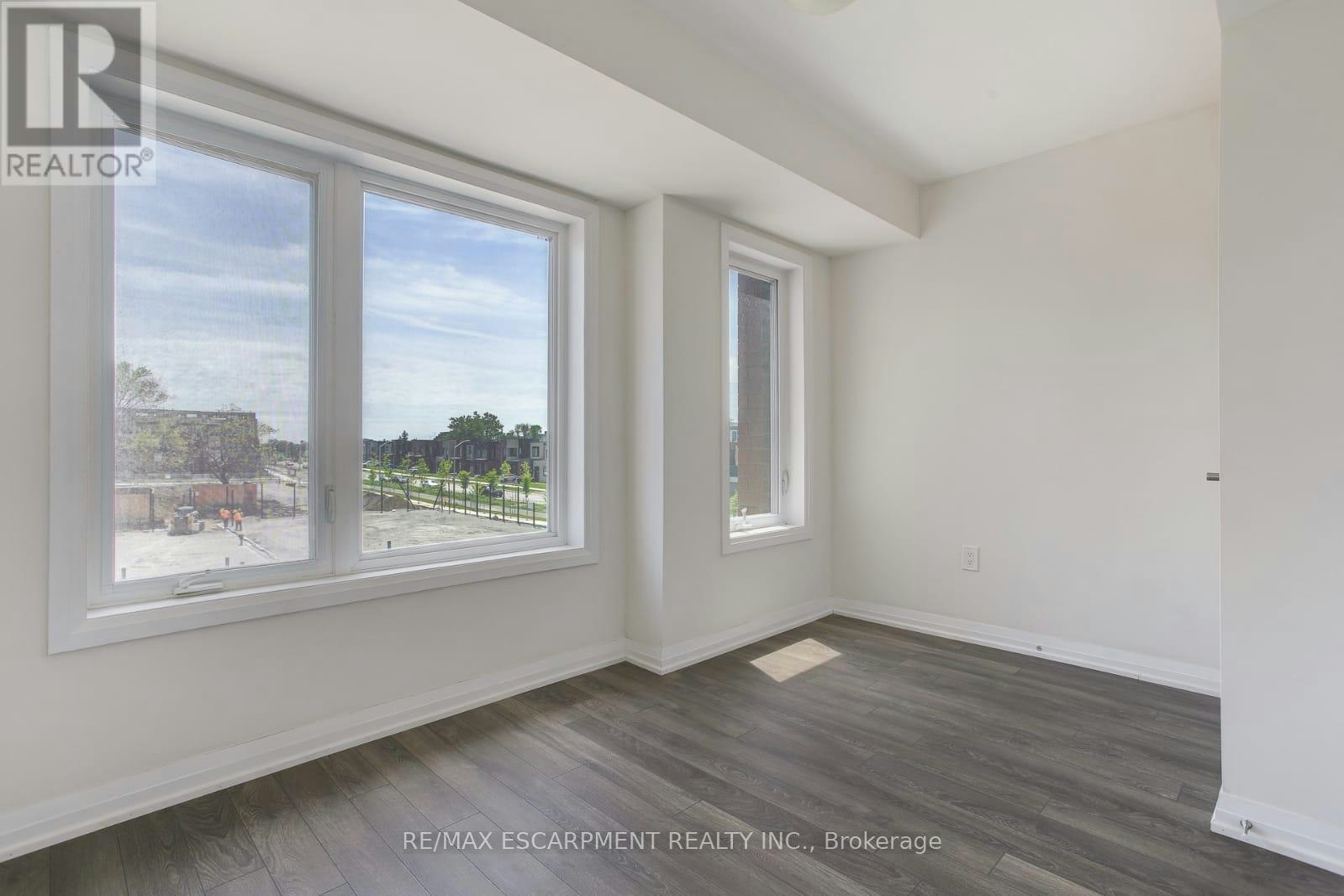 2-130 Frederick Tisdale Drive, Toronto, ON, M3K 0A5 - 10