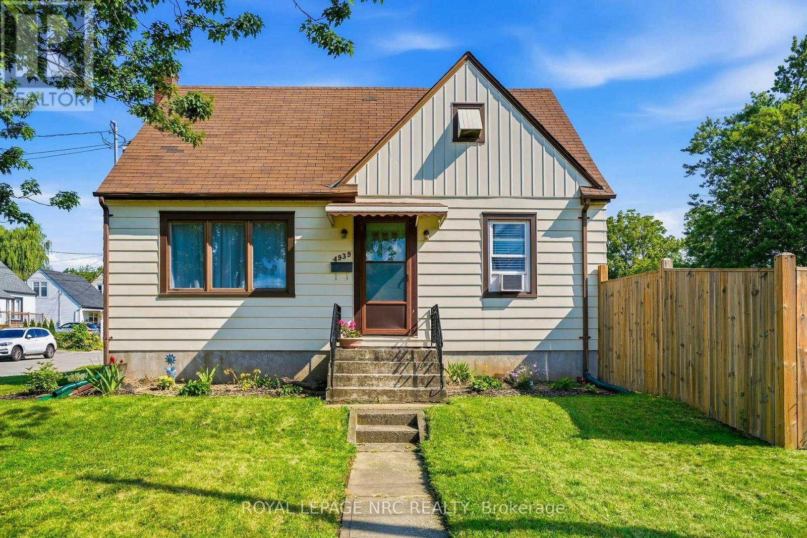 4939 Hamilton Street, Niagara Falls, ON, L2E 2V9