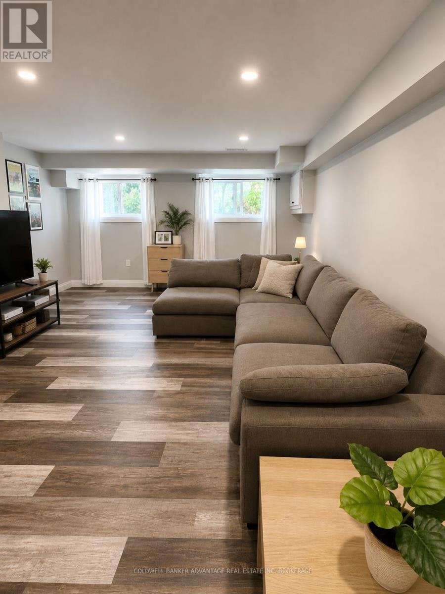 LOWER-92 Mcgill Street, Welland, ON, L3C 3L3 - 6