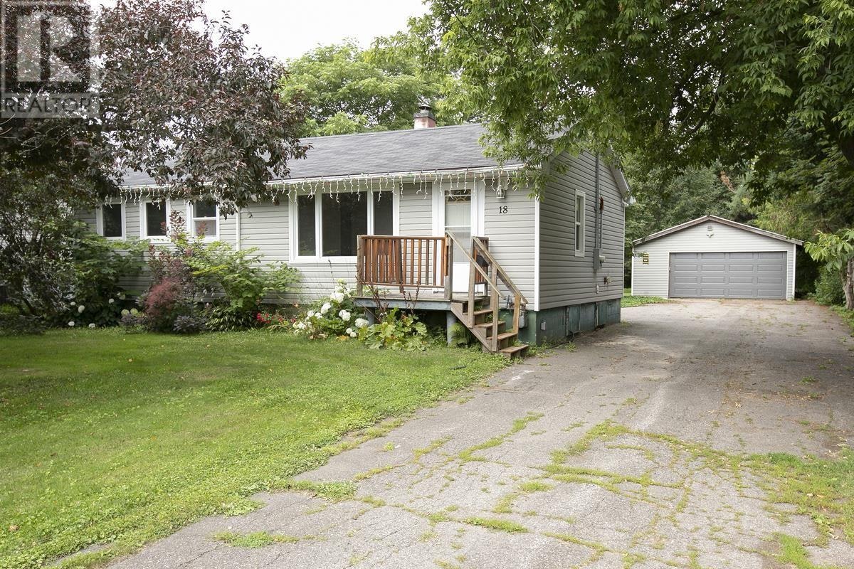 18 Eastern Avenue, Sault Ste. Marie, ON, P6A 4R1