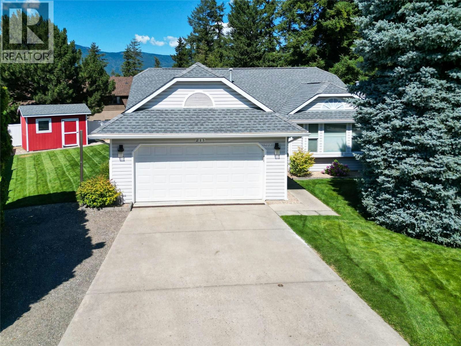 211 NE 15 Street, Salmon Arm, BC, V1E 1N5
