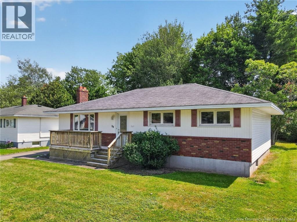 38 Lindsay Street, Riverview, NB, E1B 3A1