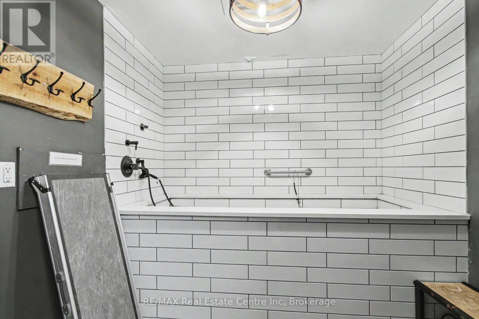 102-73 Arthur Street S, Guelph, ON, N1E 0S6 - 30