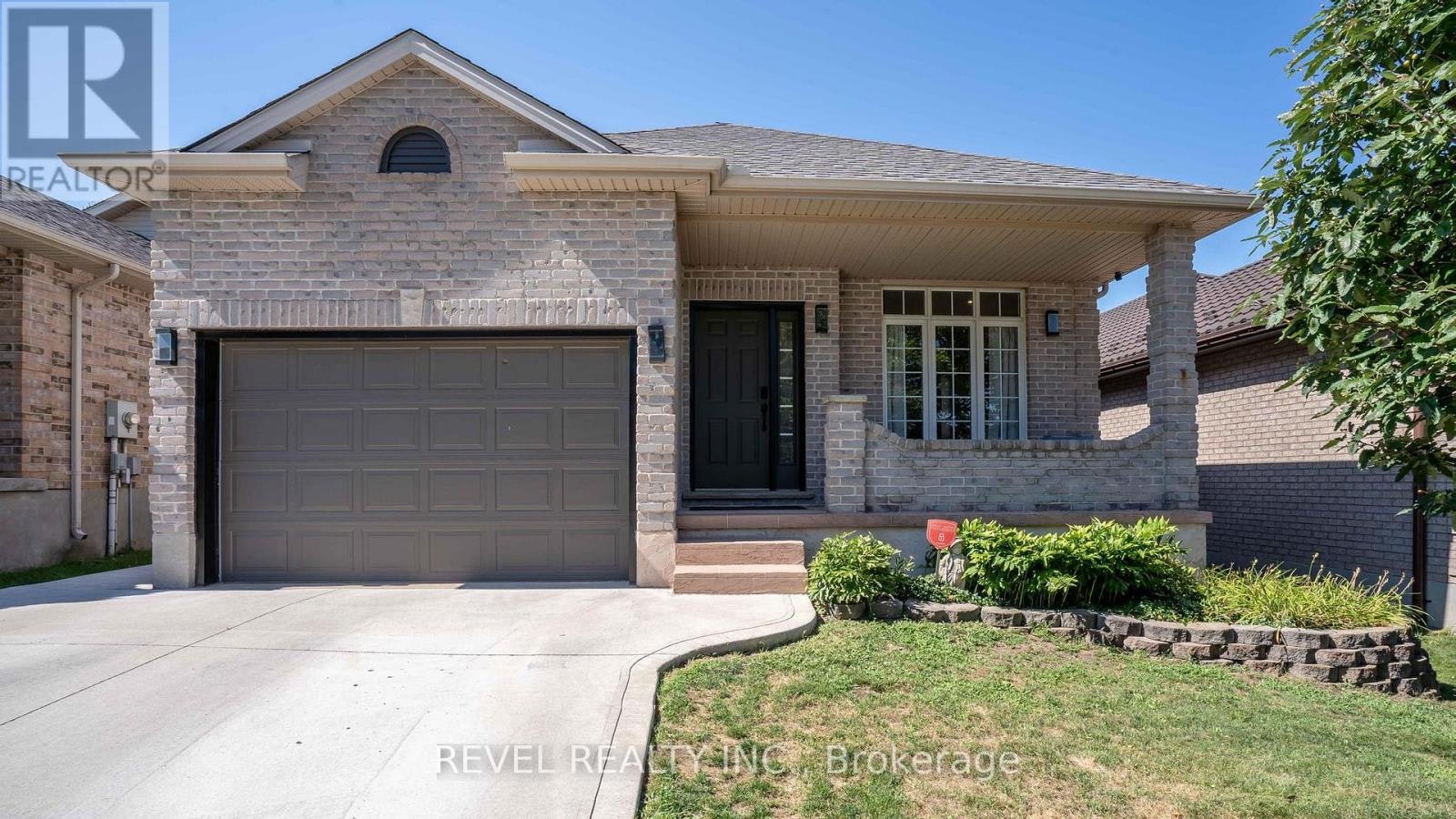857 Cresthaven Crescent, London, ON, N6K 4W4