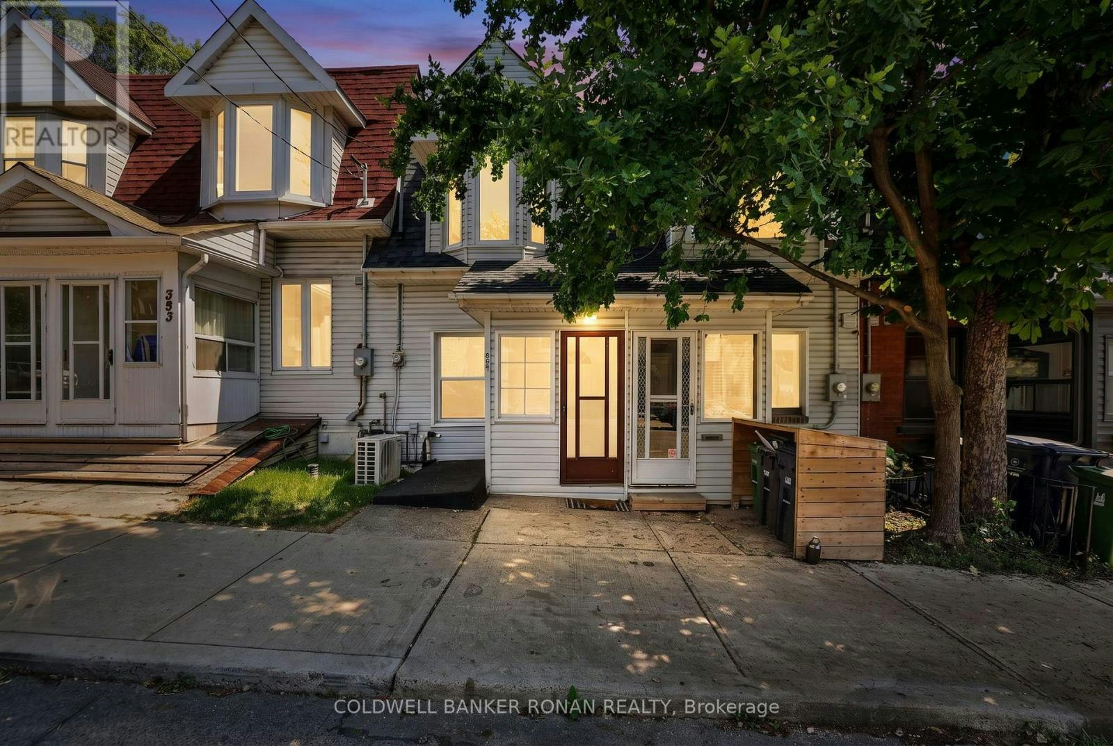 391 Jones Avenue, Toronto, ON, M4J 3G5