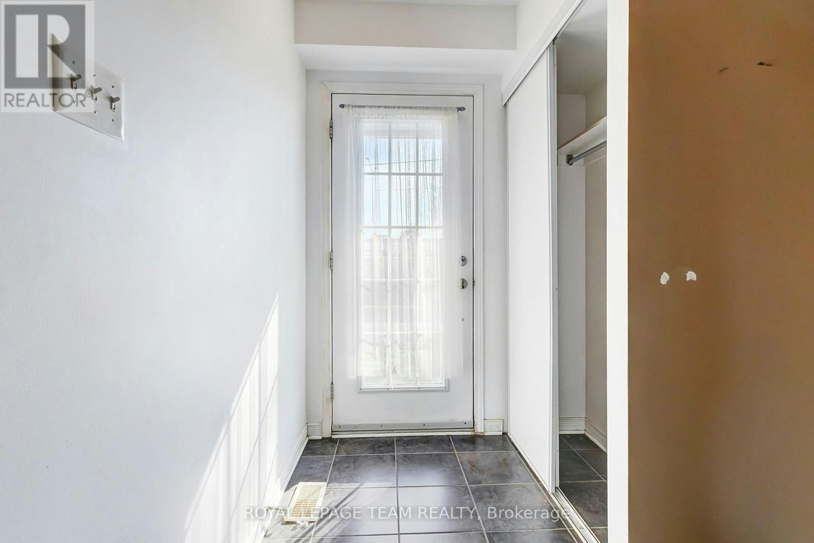 566 Simran Private, Ottawa, ON, K2J 3T2 - 3