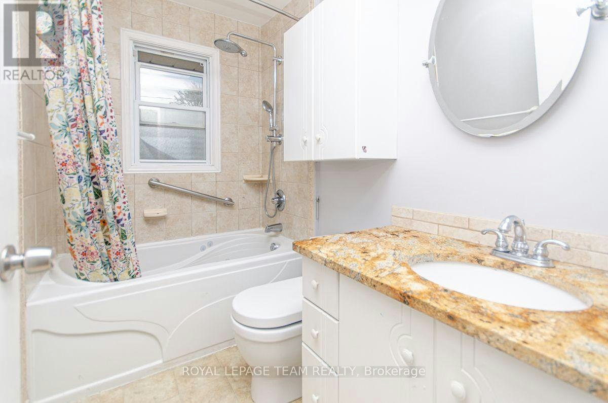 84 Starwood Road, Ottawa, ON, K2G 1Z5 - 9