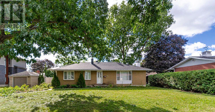 84 Starwood Road, Ottawa, ON, K2G 1Z5