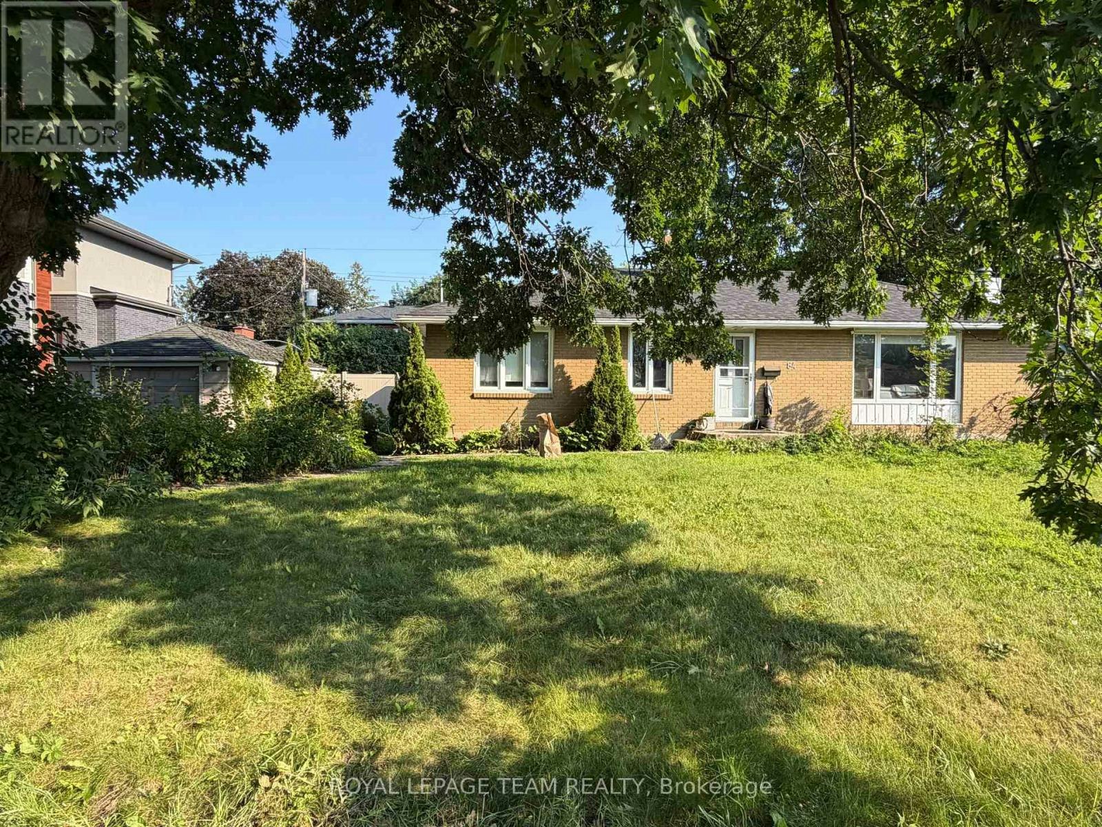 84 Starwood Road, Ottawa, ON, K2G 1Z5