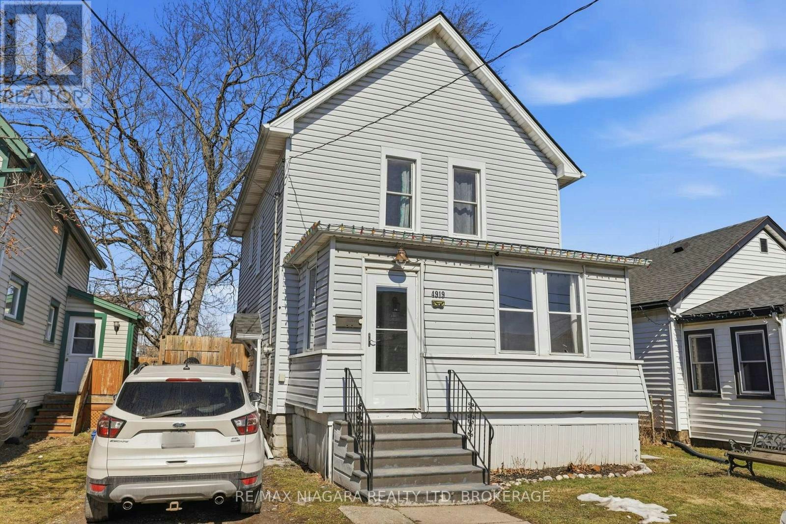 4919 Huron Street, Niagara Falls, ON, L2E 2J4
