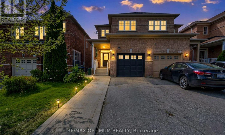 118 Nathaniel Crescent