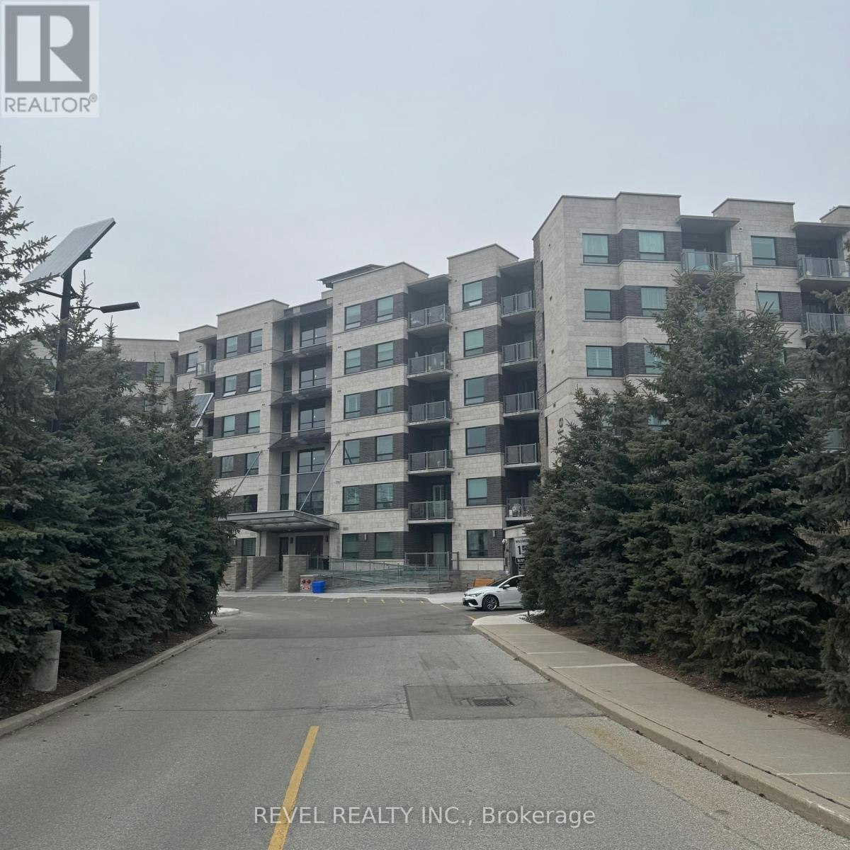 422-383 Main Street E, Milton, ON, L9T 8K8