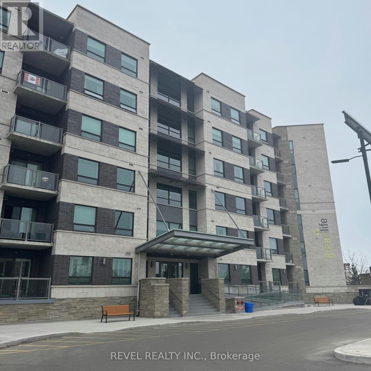 422-383 Main Street E, Milton, ON, L9T 8K8 - 2