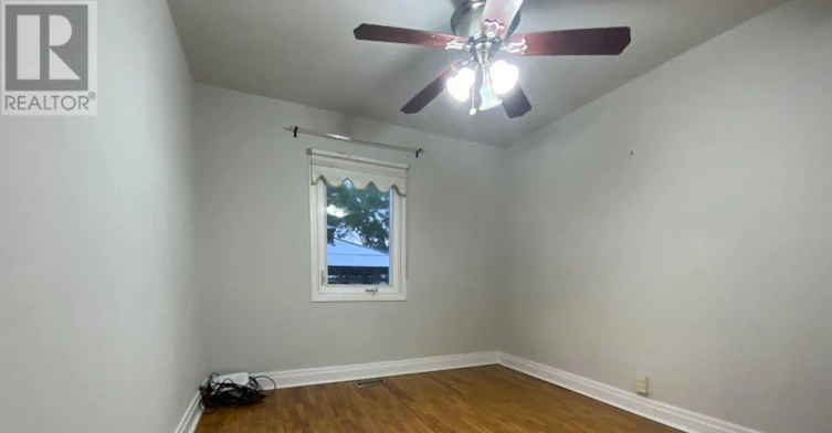 MAIN-92 Holwood Avenue, Toronto, ON, M6M 1P6 - 16