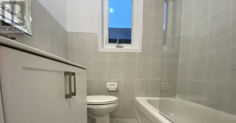 MAIN-92 Holwood Avenue, Toronto, ON, M6M 1P6 - 10