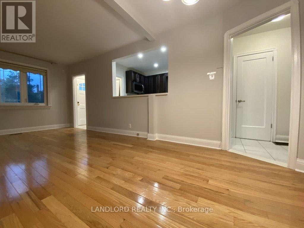 MAIN-92 Holwood Avenue, Toronto, ON, M6M 1P6 - 6