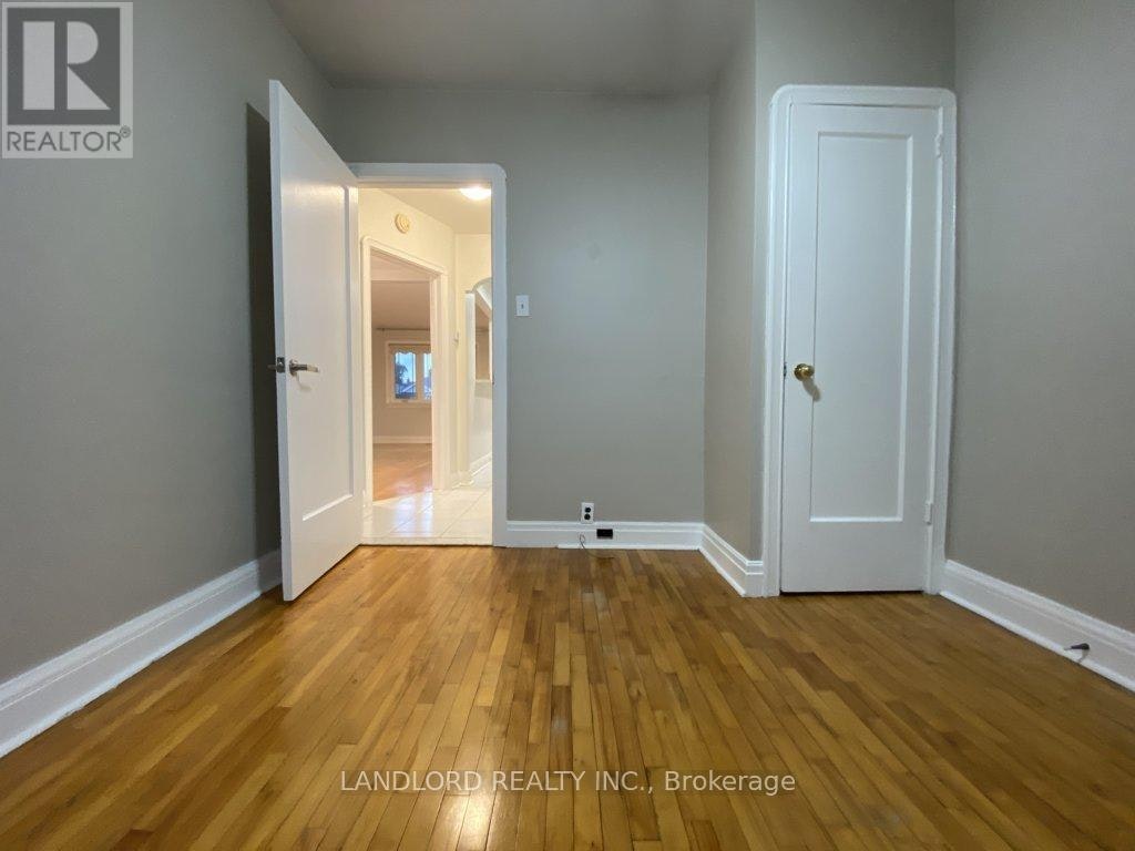 MAIN-92 Holwood Avenue, Toronto, ON, M6M 1P6 - 14