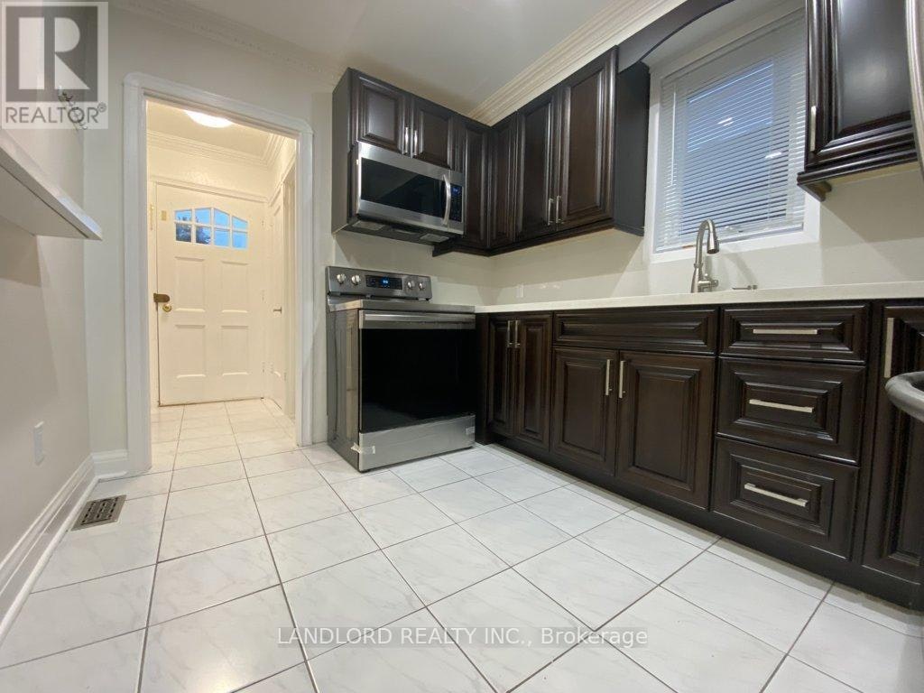 MAIN-92 Holwood Avenue, Toronto, ON, M6M 1P6 - 3