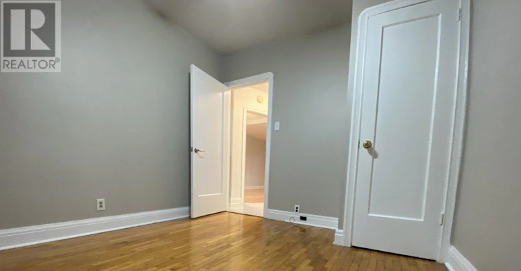 MAIN-92 Holwood Avenue, Toronto, ON, M6M 1P6 - 13