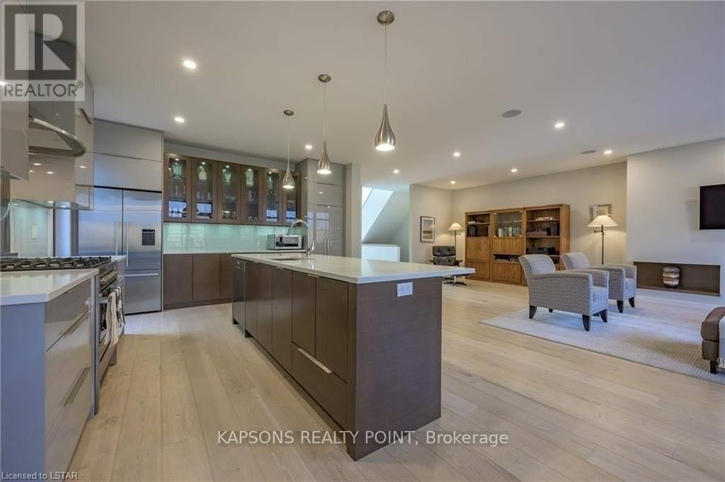 2368 Red Thorne Avenue, London, ON, N6P 0E8 - 8