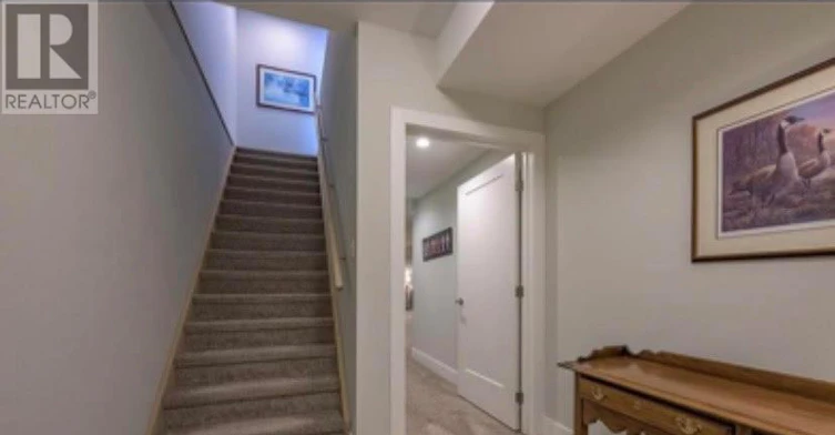 2368 Red Thorne Avenue, London, ON, N6P 0E8 - 18
