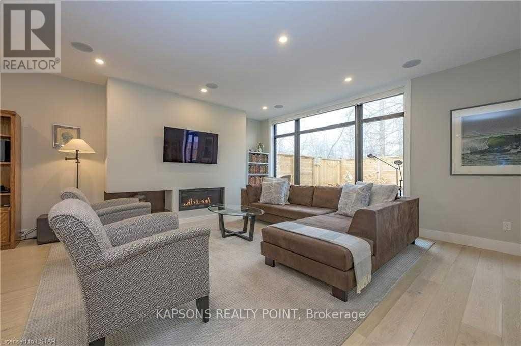 2368 Red Thorne Avenue, London, ON, N6P 0E8 - 5