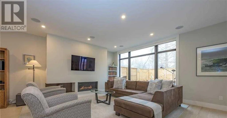 2368 Red Thorne Avenue, London, ON, N6P 0E8 - 5