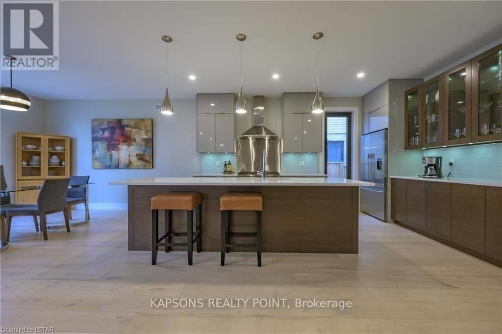 2368 Red Thorne Avenue, London, ON, N6P 0E8 - 6