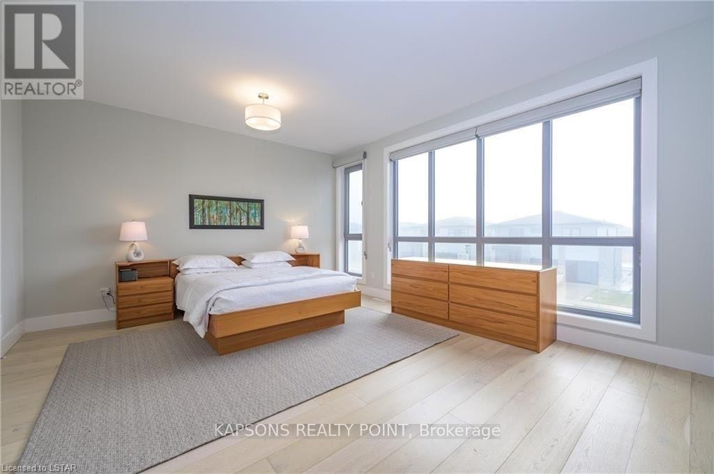 2368 Red Thorne Avenue, London, ON, N6P 0E8 - 13