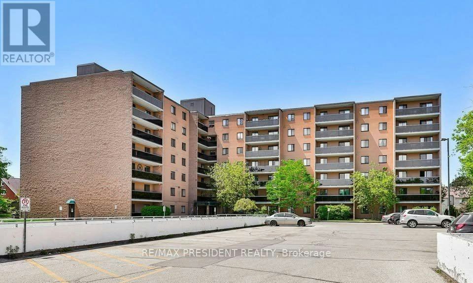 111-29 West Avenue W, Kitchener, ON, N2M 5E4