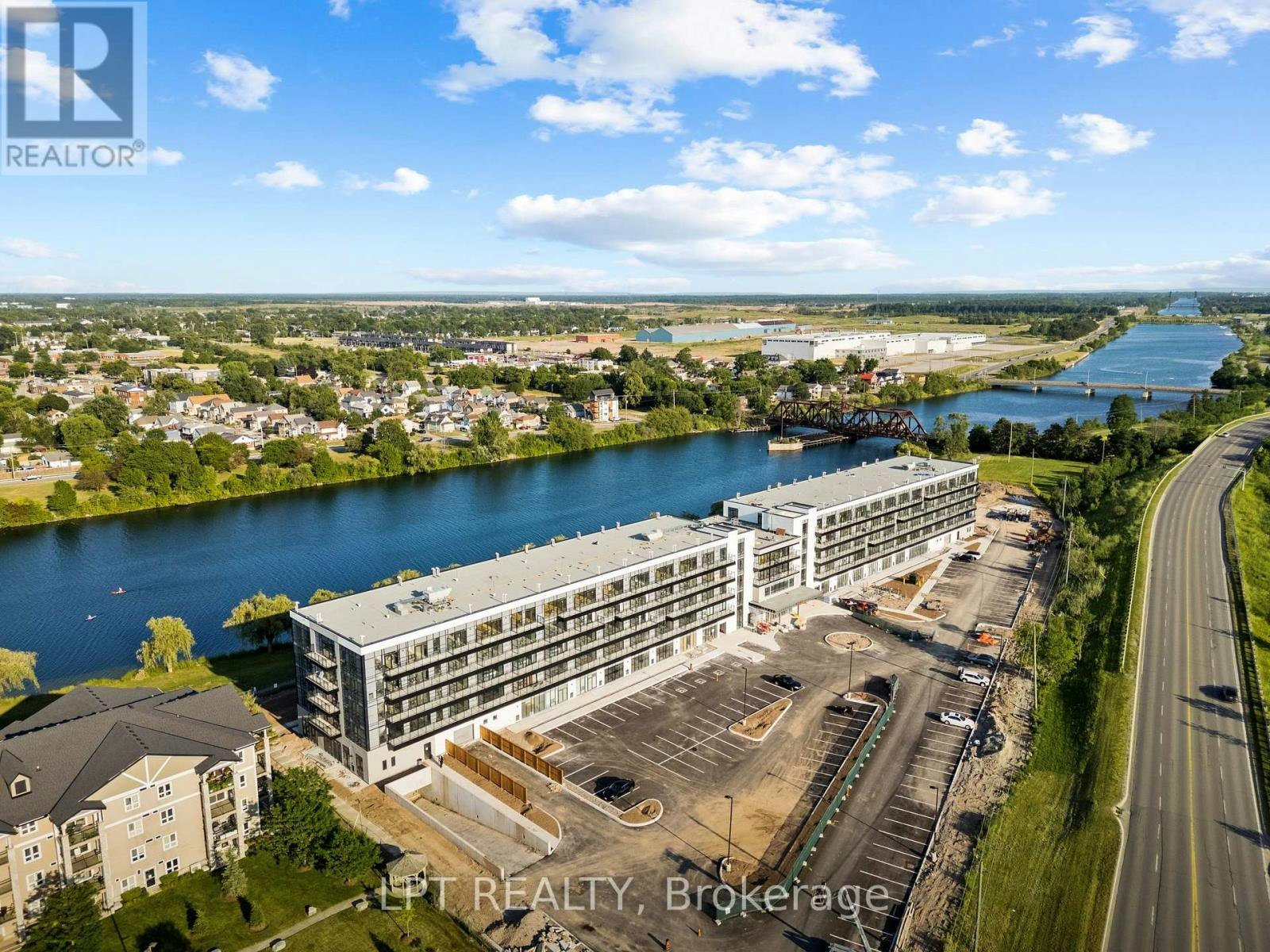 102-350 Prince Charles Drive S, Welland, ON, L3C 7B3 - 4