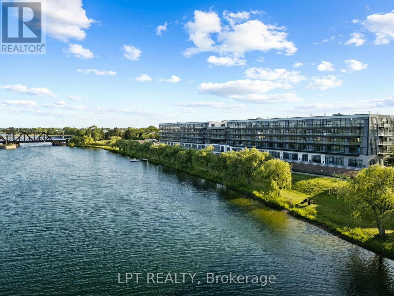 102-350 Prince Charles Drive S, Welland, ON, L3C 7B3 - 2
