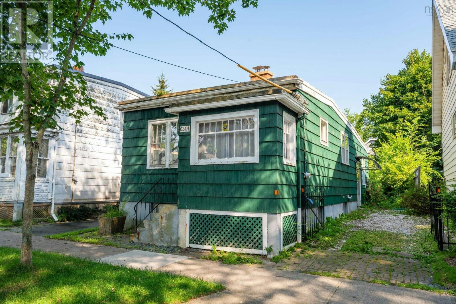 6301 Lawrence Street, Halifax, NS, B3L 1J8