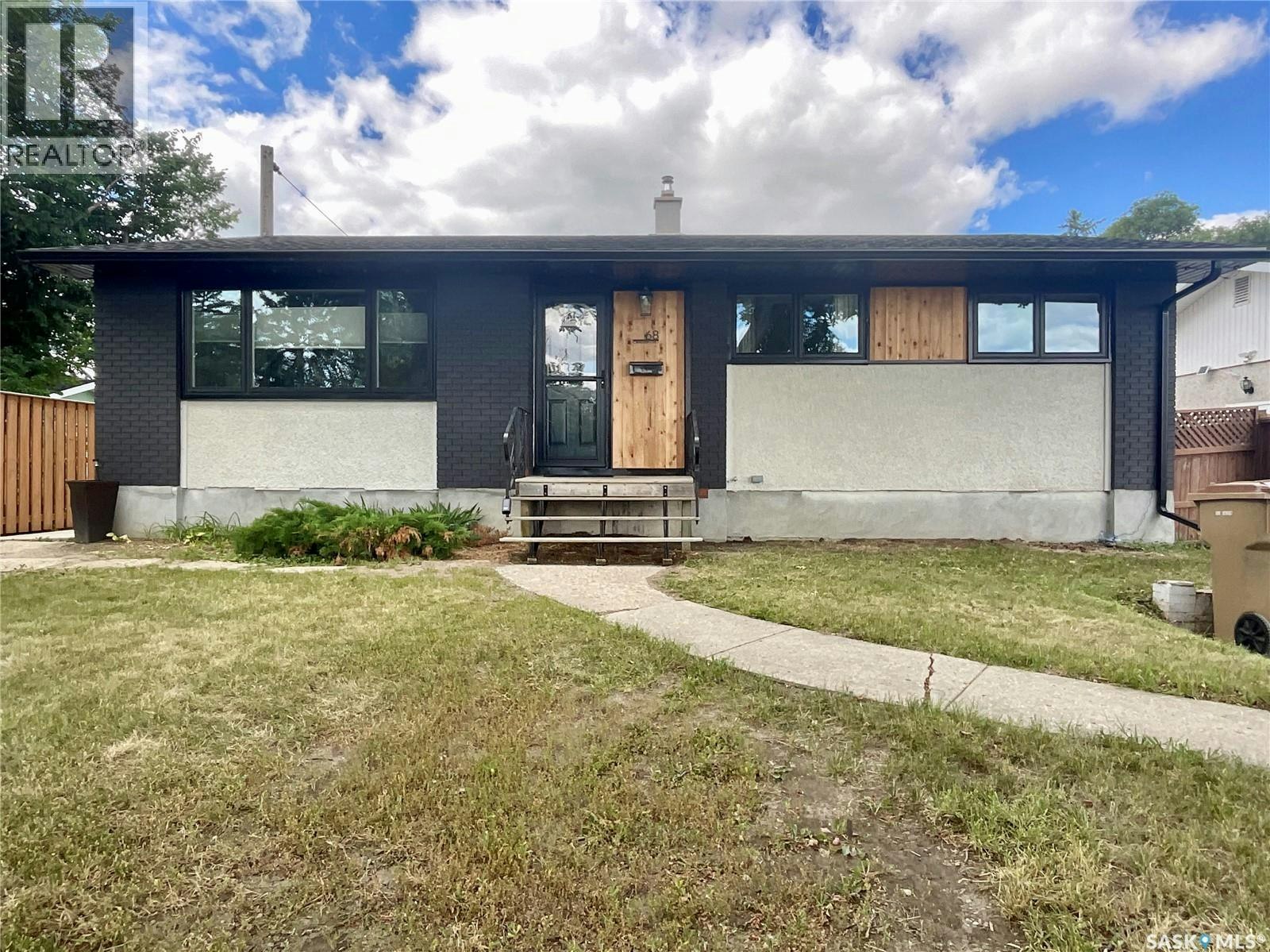 68 Cameron Crescent, Regina, SK, S4S 2X2