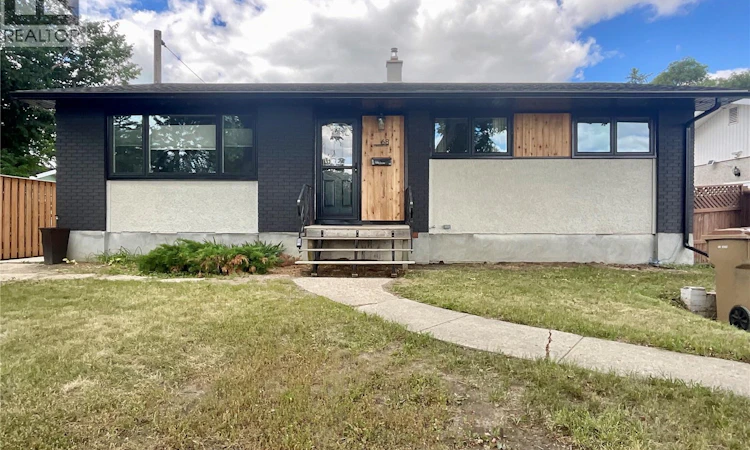 68 Cameron Crescent