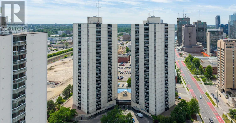1604-363 Colborne Street, London, ON, N6B 3N3