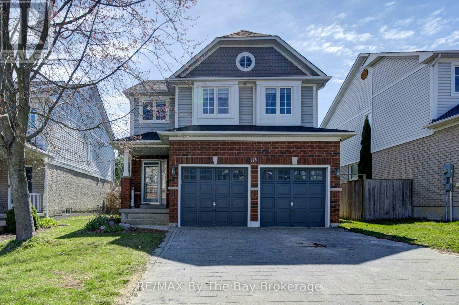 88 Wesley Avenue, Wasaga Beach, ON, L9Z 0B9