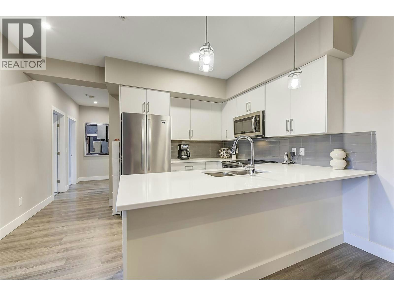 201-3090 Burtch Road, Kelowna, BC, V1W 5G9