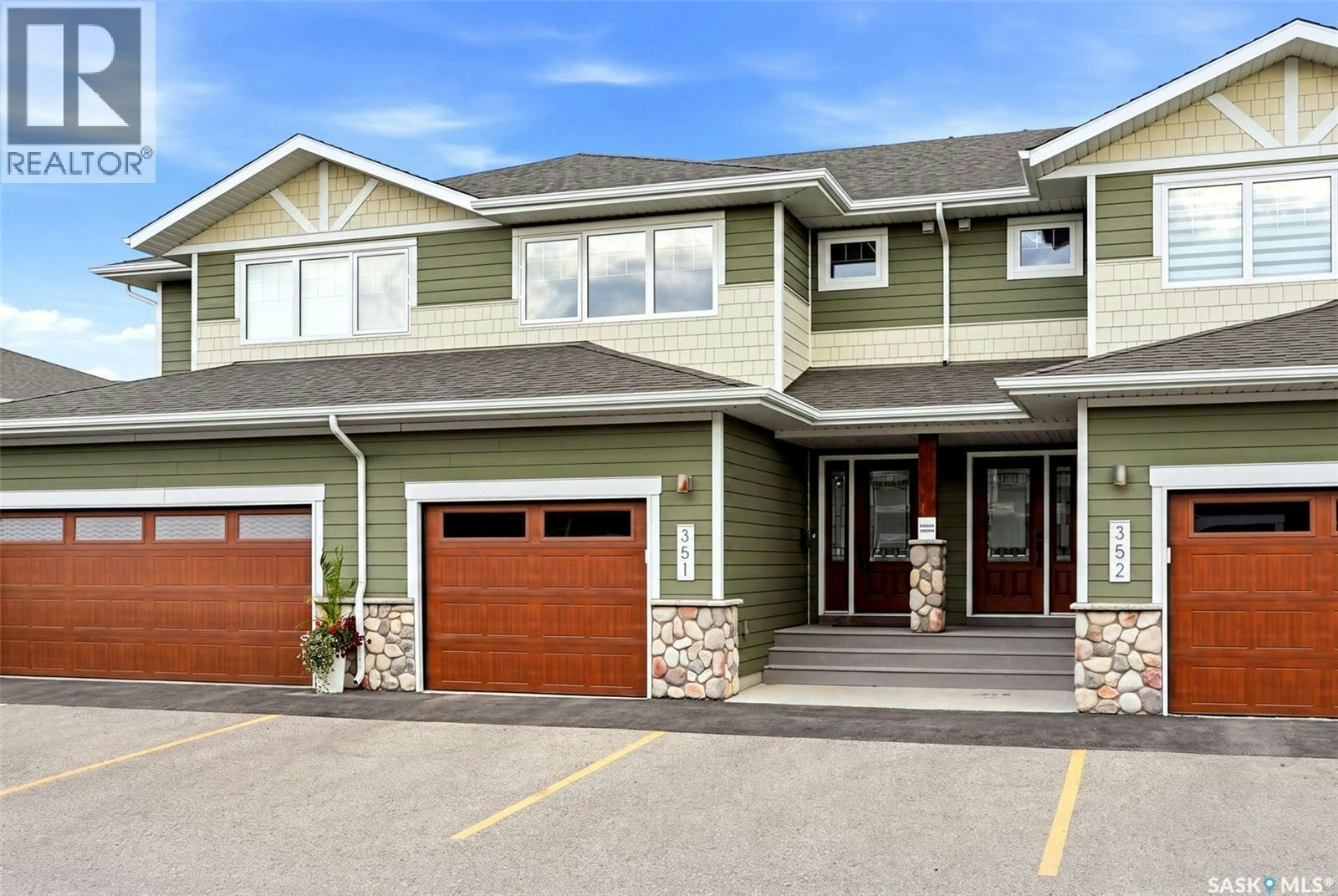351-4000 Sandhill Crescent, Regina, SK, S4V 3N4