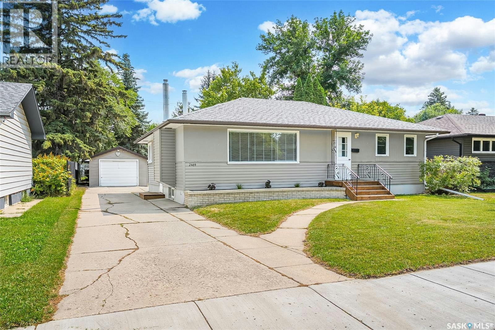 2409 York Avenue, Saskatoon, SK, S7J 1J4