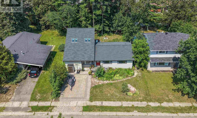 131 Meadow Park Crescent