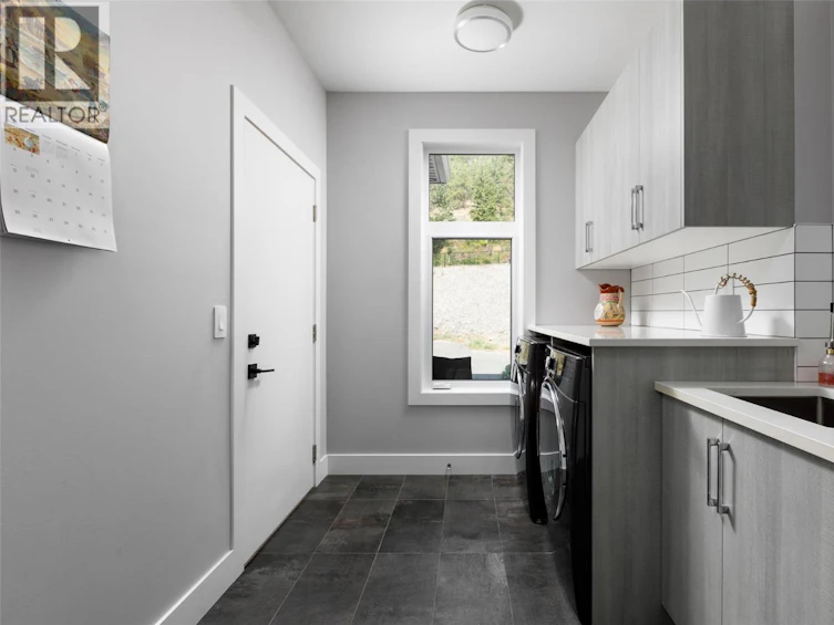 2510 Tallus Heights Lane, West Kelowna, BC, V4T 3M2 - 7